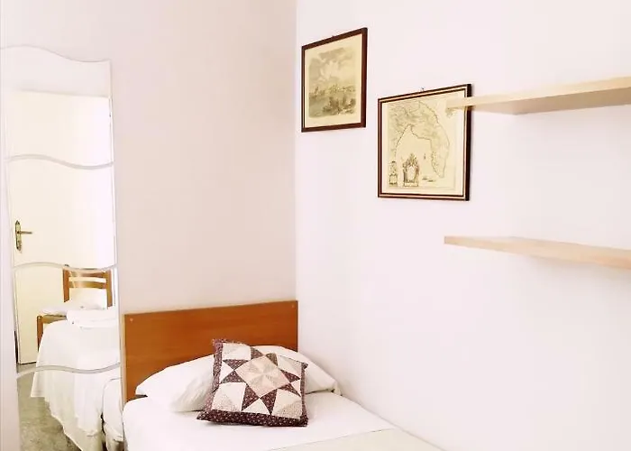 Faro Bianco ベッド・アンド・ブレックファスト *